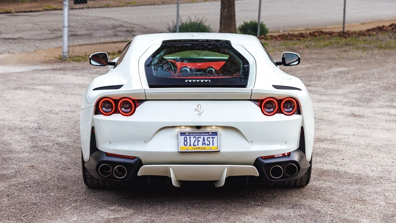 2019 Ferrari 812 Superfast - Image 4 of 31