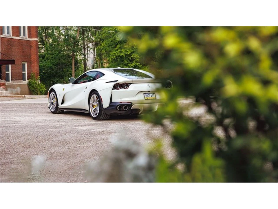 2019 Ferrari 812 Superfast - Image 17 of 31