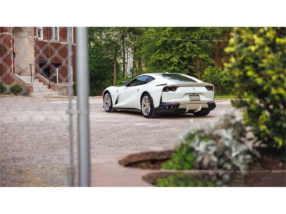 2019 Ferrari 812 Superfast - Image 16 of 31