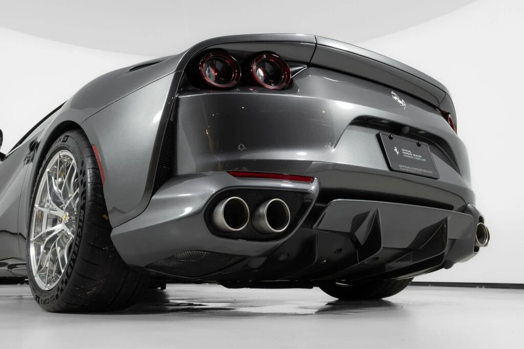 2019 Ferrari 812 Superfast - Image 18 of 31