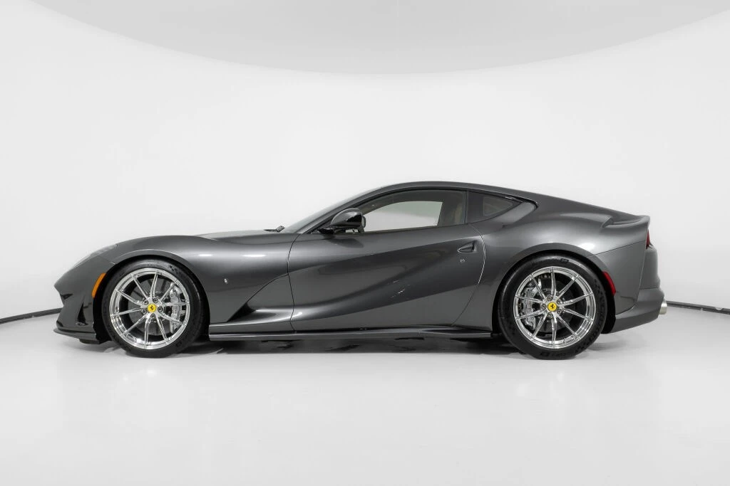 2019 Ferrari 812 Superfast - Image 3 of 31