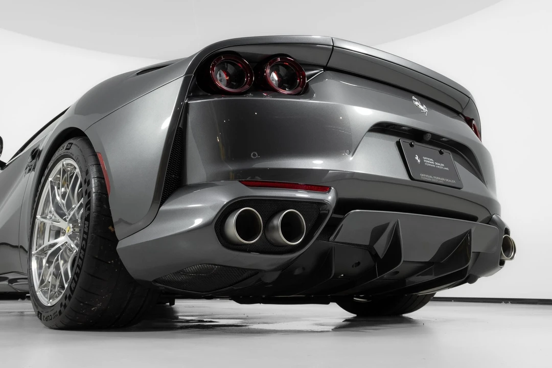 2019 Ferrari 812 Superfast - Image 18 of 31