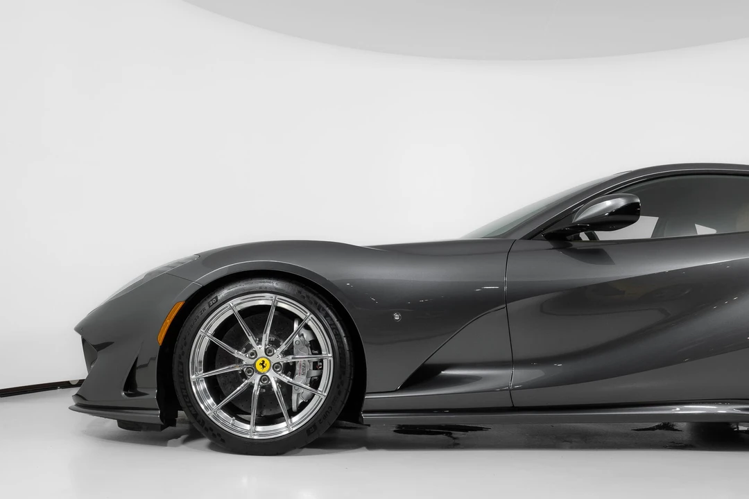 2019 Ferrari 812 Superfast - Image 15 of 31