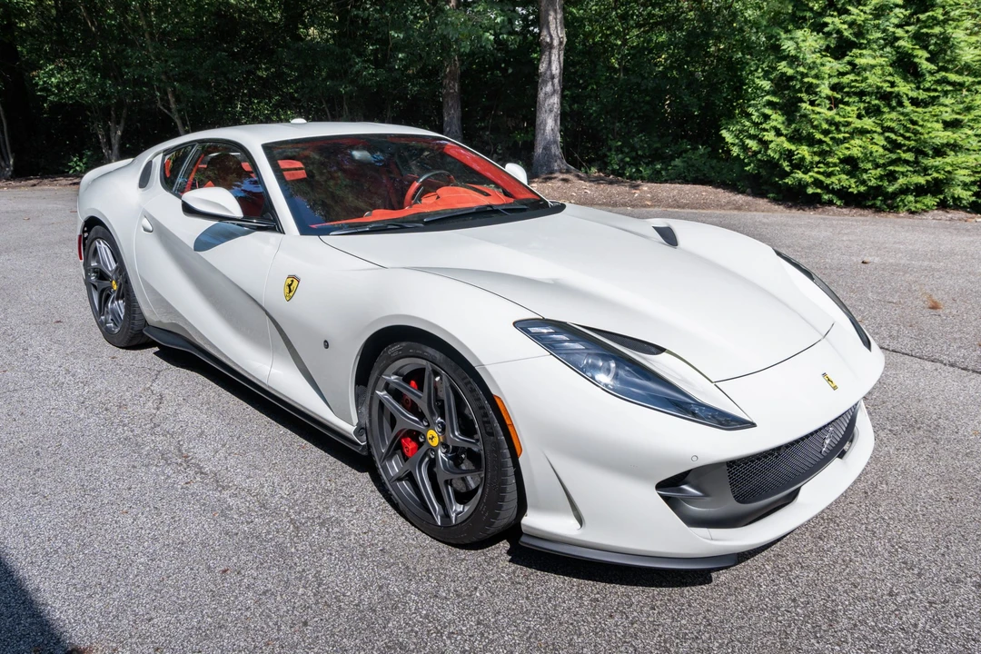 2019 Ferrari 812 Superfast - Image 5 of 31