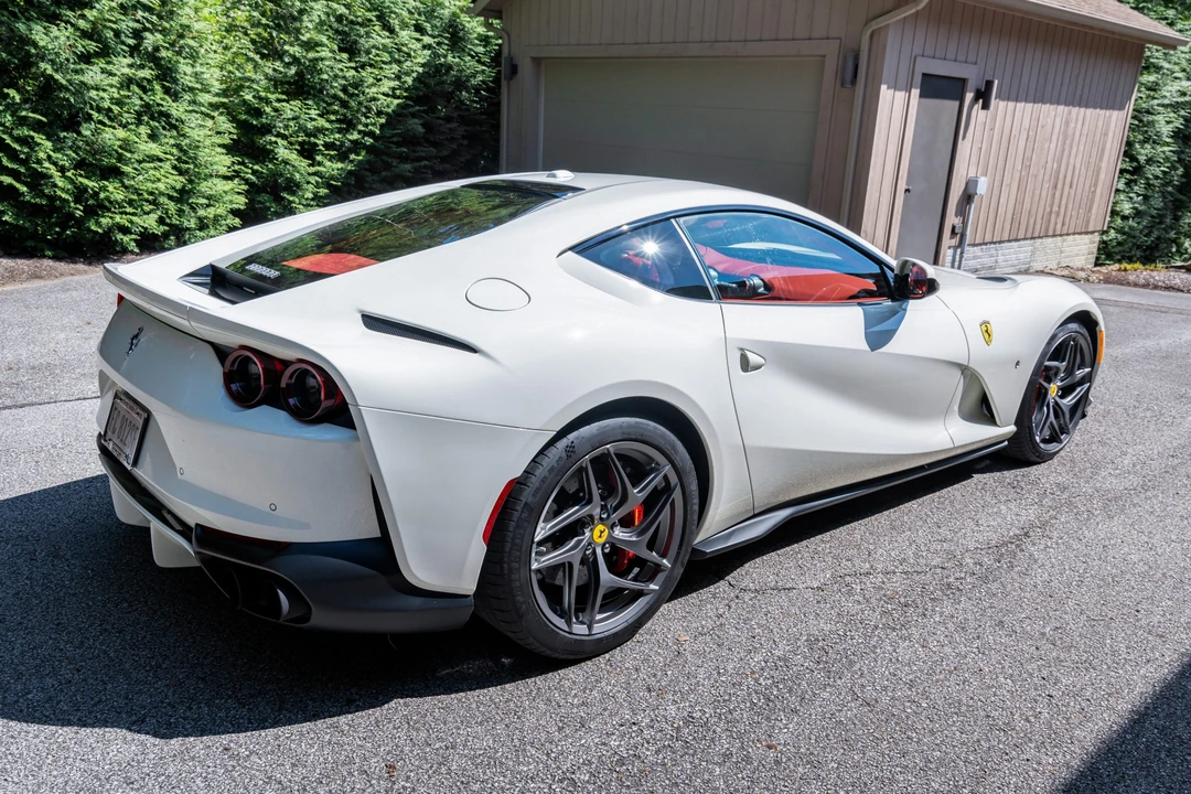 2019 Ferrari 812 Superfast - Image 7 of 31
