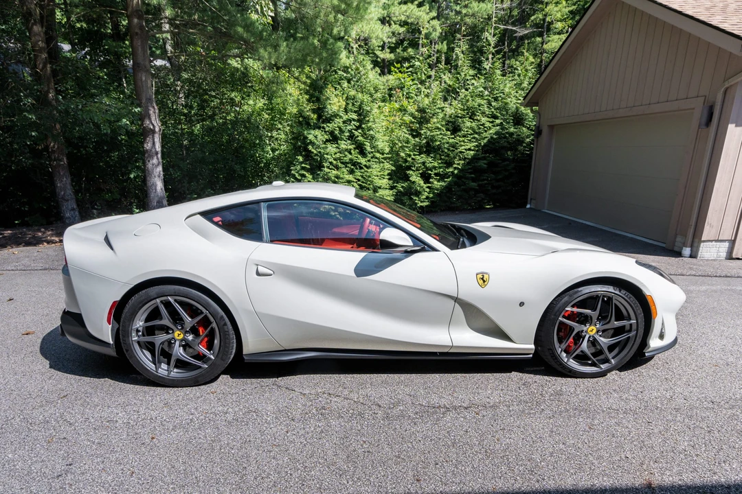 2019 Ferrari 812 Superfast - Image 6 of 31