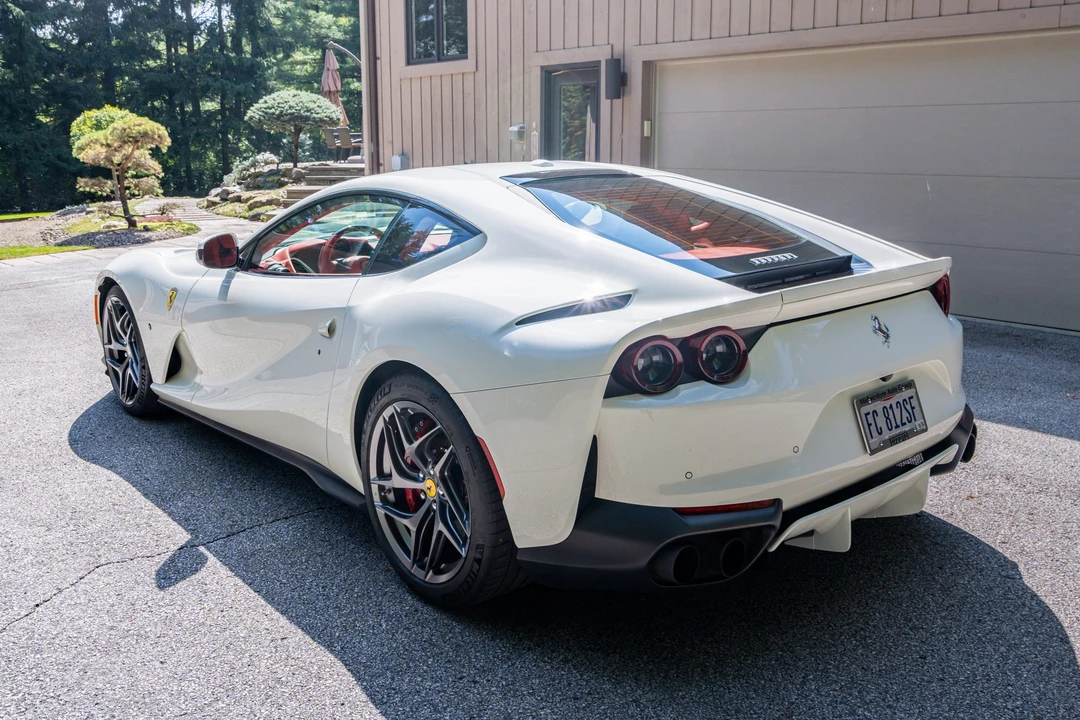 2019 Ferrari 812 Superfast - Image 10 of 31