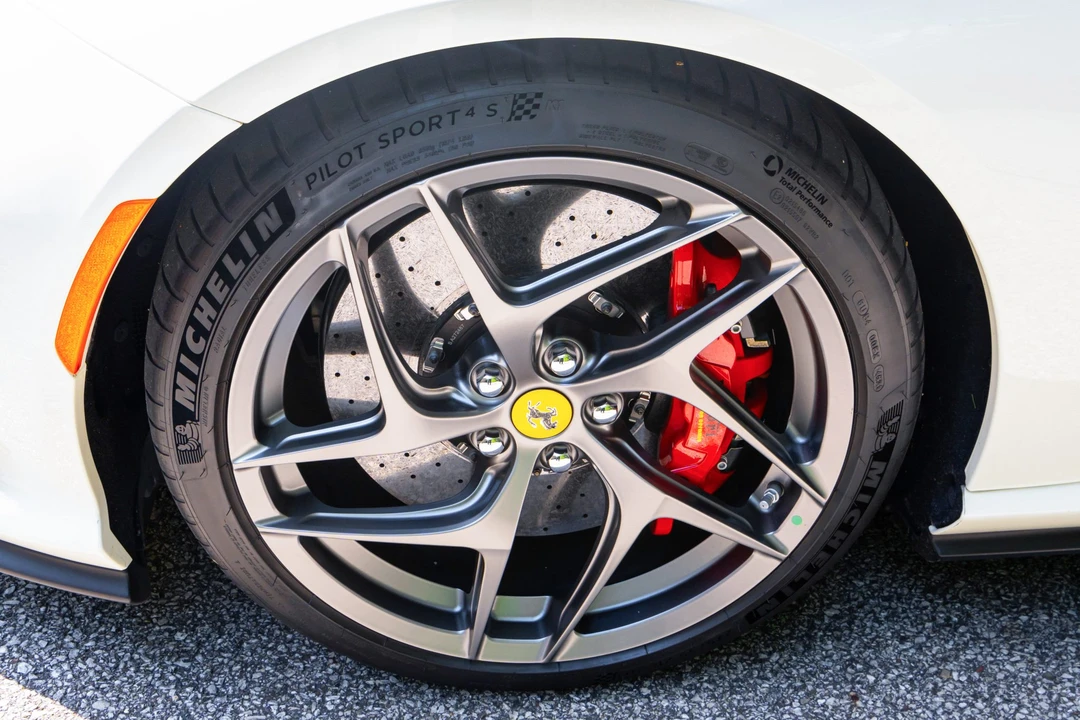 2019 Ferrari 812 Superfast - Image 31 of 31