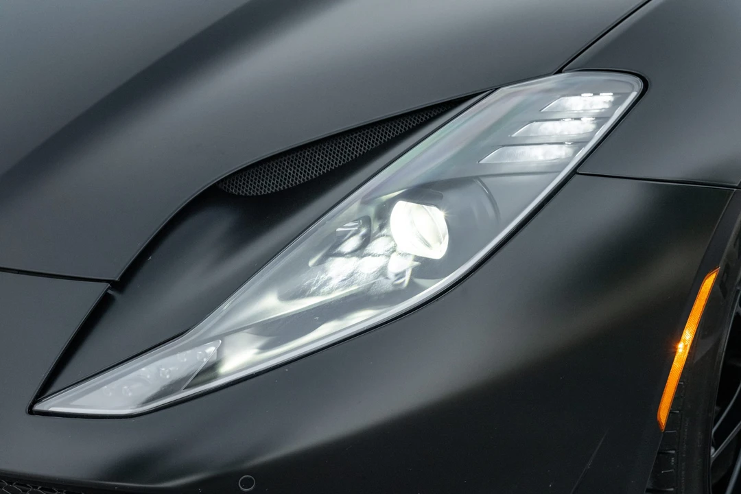 2019 Ferrari 812 Superfast - Image 15 of 31