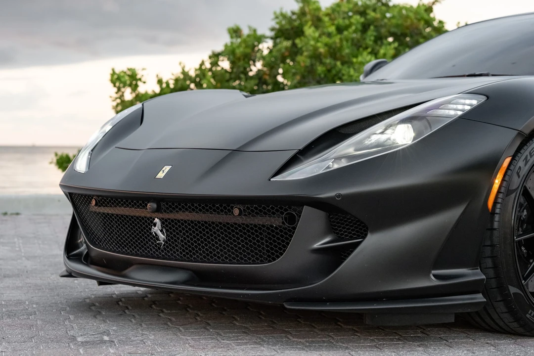2019 Ferrari 812 Superfast - Image 16 of 31