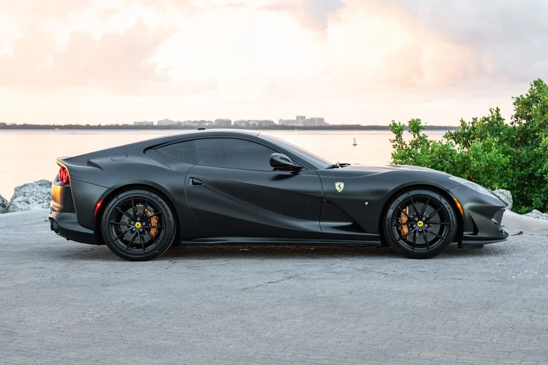2019 Ferrari 812 Superfast - Image 7 of 31