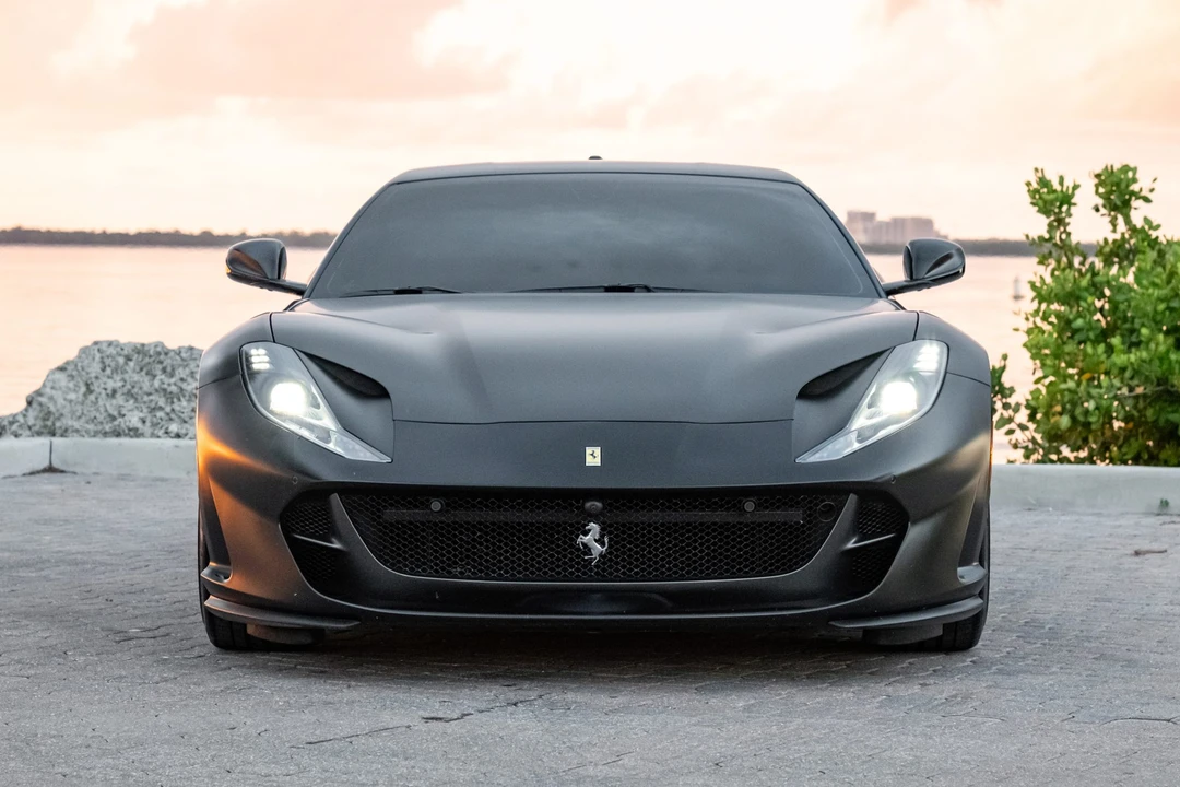 2019 Ferrari 812 Superfast - Image 9 of 31
