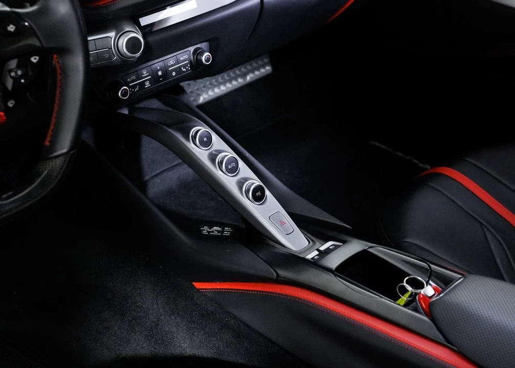 2019 Ferrari 812 Superfast - Image 23 of 31