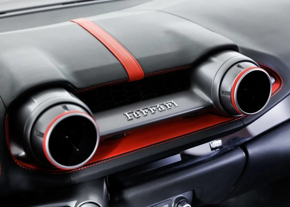 2019 Ferrari 812 Superfast - Image 24 of 31
