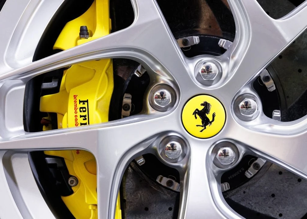 2019 Ferrari 812 Superfast - Image 26 of 31