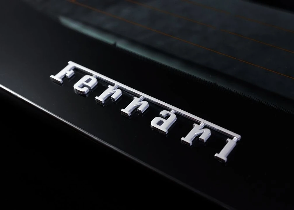 2019 Ferrari 812 Superfast - Image 31 of 31