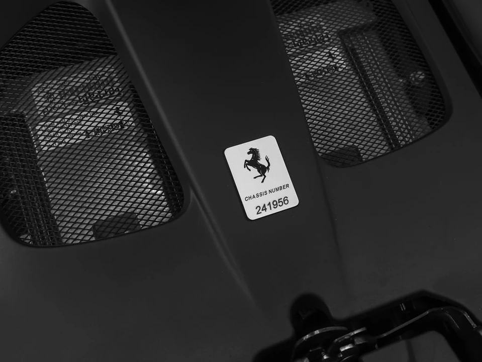 2019 Ferrari 812 Superfast - Image 19 of 31