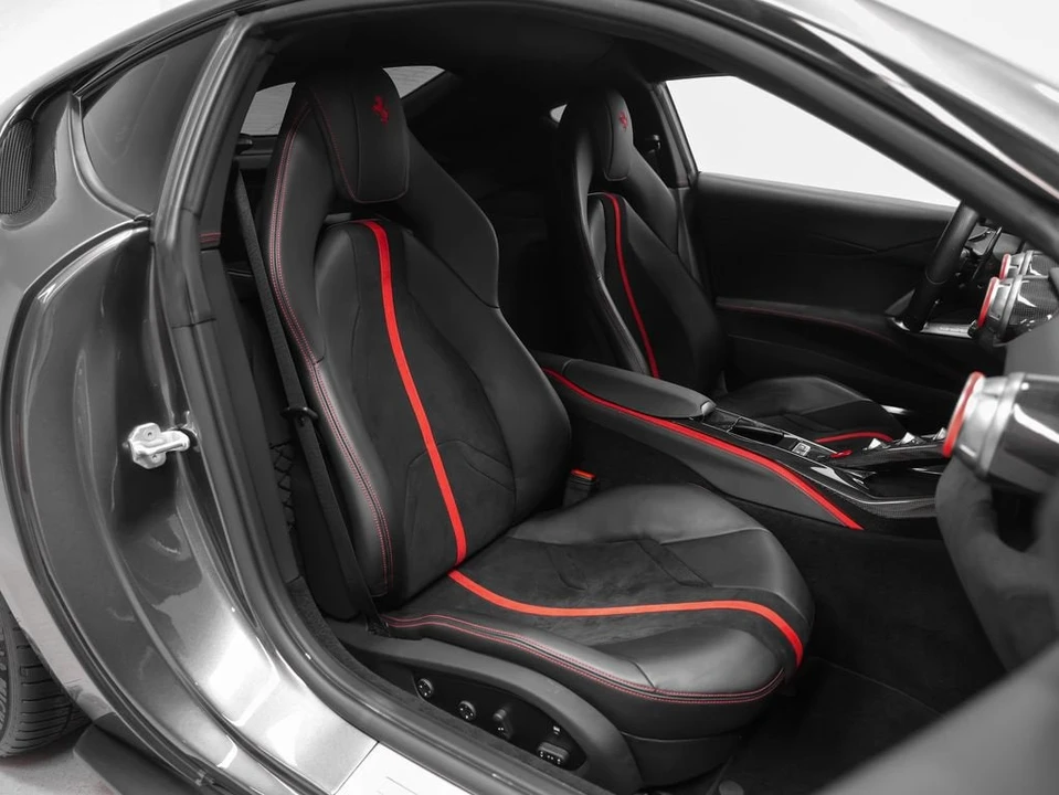 2019 Ferrari 812 Superfast - Image 27 of 31
