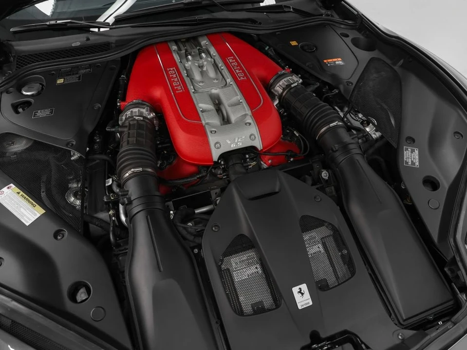 2019 Ferrari 812 Superfast - Image 18 of 31