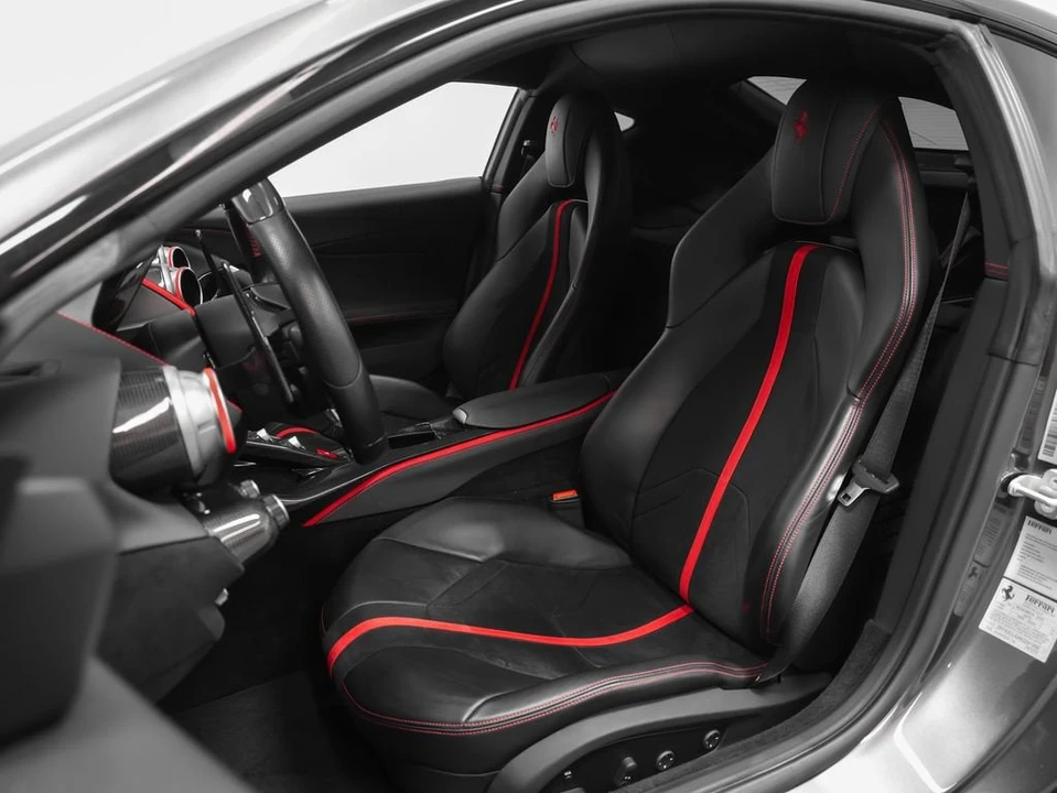 2019 Ferrari 812 Superfast - Image 3 of 31