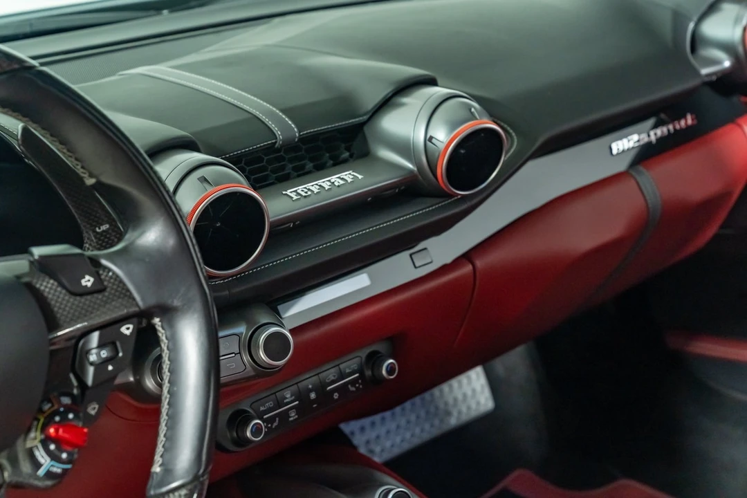 2019 Ferrari 812 Superfast - Image 20 of 31