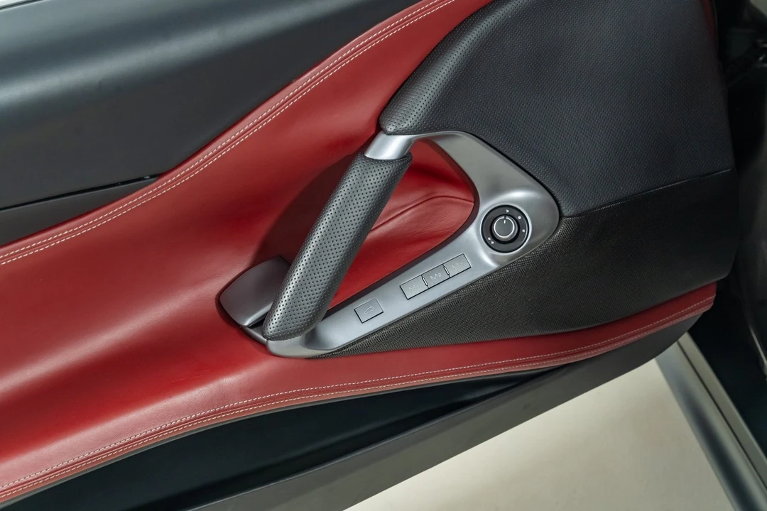 2019 Ferrari 812 Superfast - Image 22 of 31