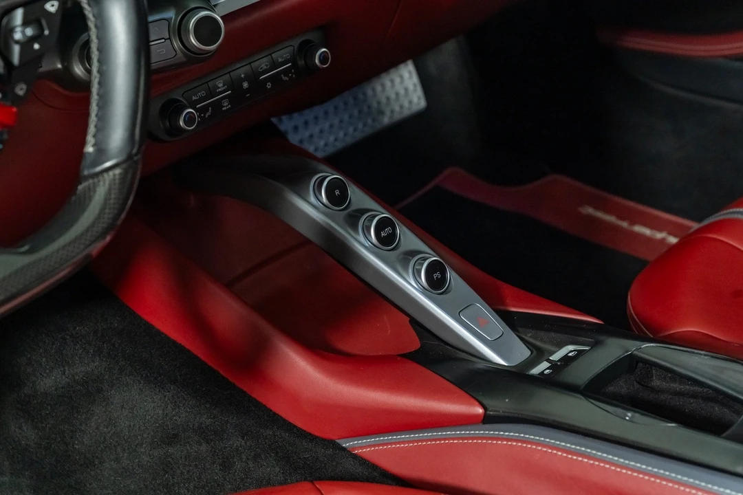 2019 Ferrari 812 Superfast - Image 19 of 31