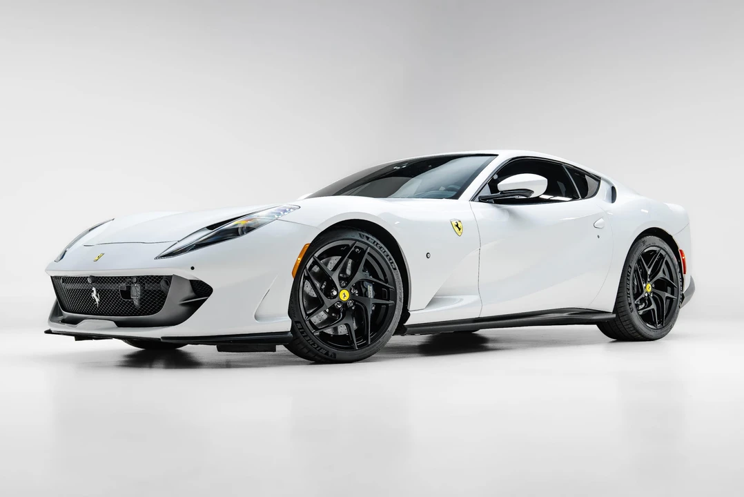 2019 Ferrari 812 Superfast - Image 17 of 31