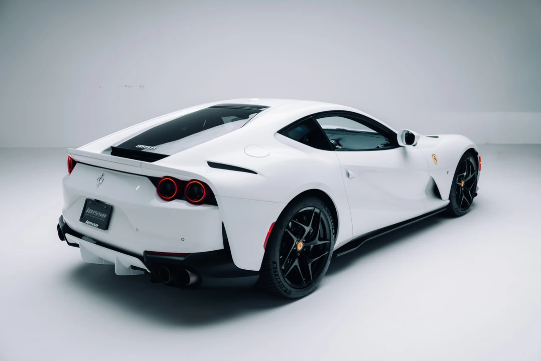 2019 Ferrari 812 Superfast - Image 9 of 31