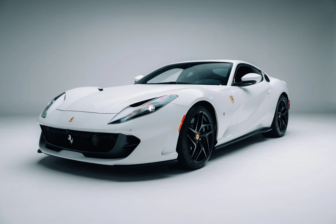 2019 Ferrari 812 Superfast - Image 3 of 31