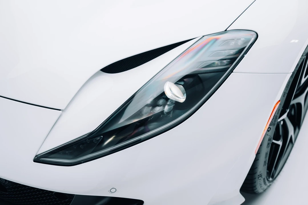 2019 Ferrari 812 Superfast - Image 10 of 21