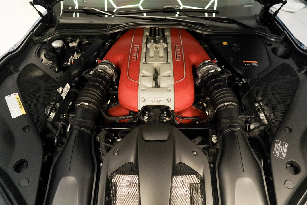2019 Ferrari 812 Superfast - Image 10 of 18