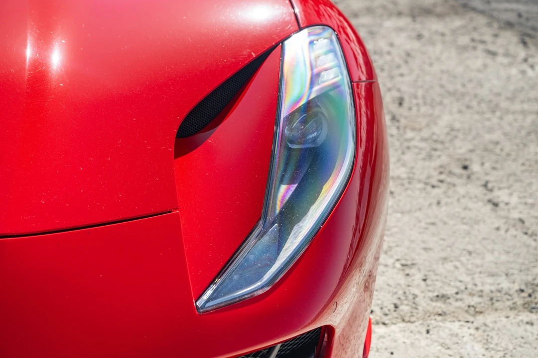 2019 Ferrari 812 Superfast - Image 10 of 31