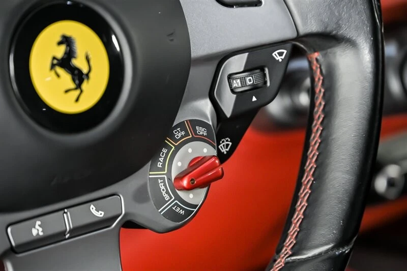 2019 Ferrari 812 Superfast - Image 25 of 31