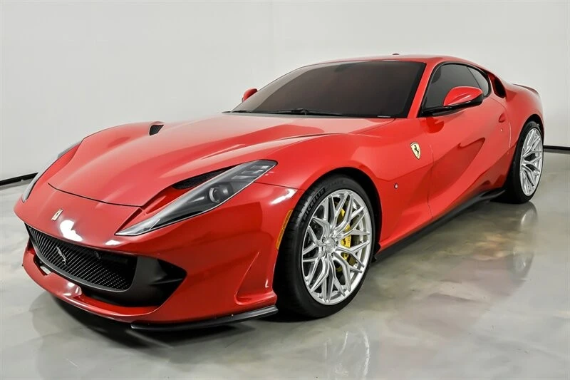 2019 Ferrari 812 Superfast - Image 5 of 31