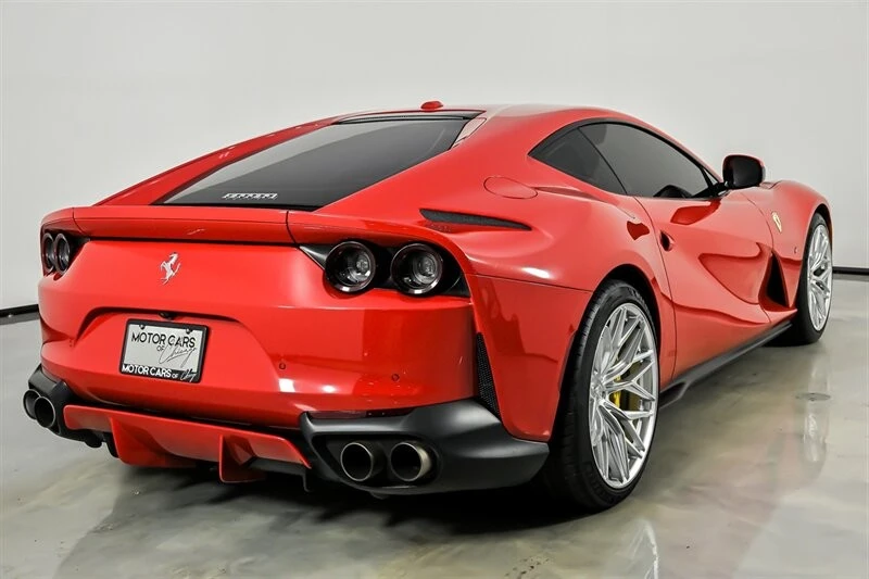 2019 Ferrari 812 Superfast - Image 9 of 31