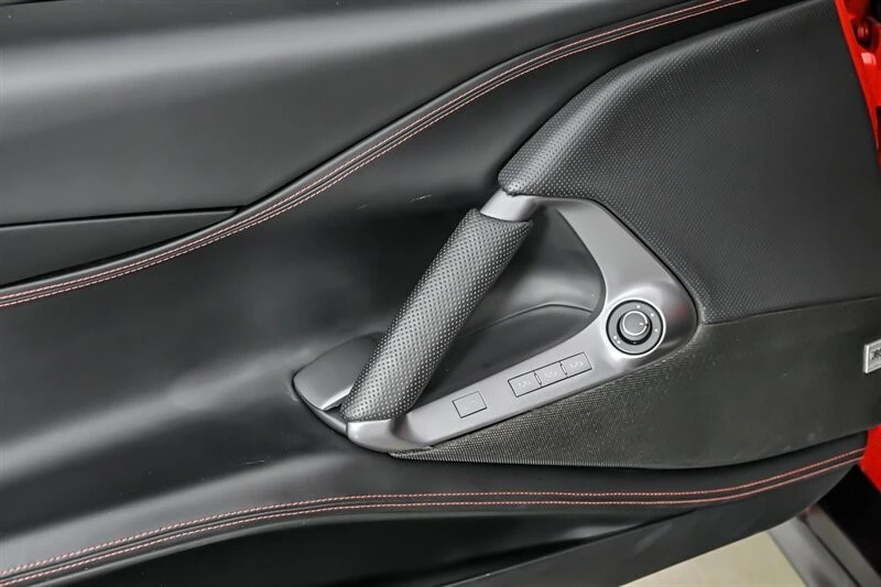 2019 Ferrari 812 Superfast - Image 18 of 31