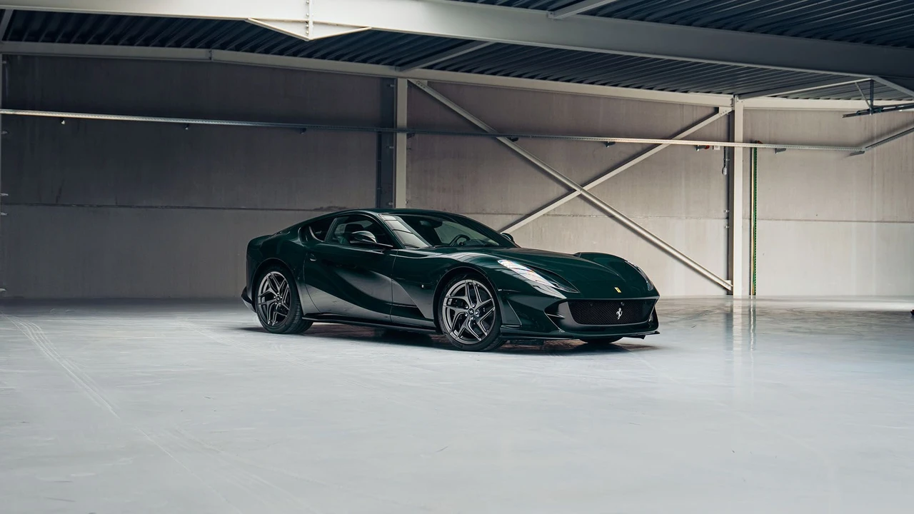 2019 Ferrari 812 Superfast - Image 5 of 31