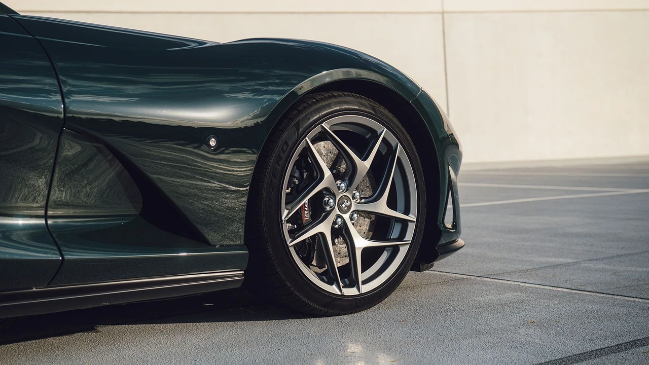 2019 Ferrari 812 Superfast - Image 31 of 31