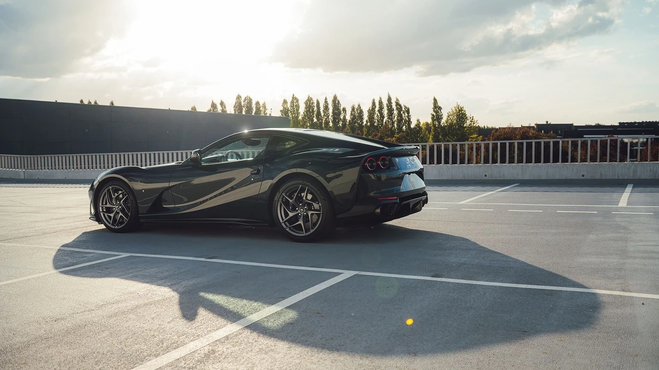 2019 Ferrari 812 Superfast - Image 14 of 31