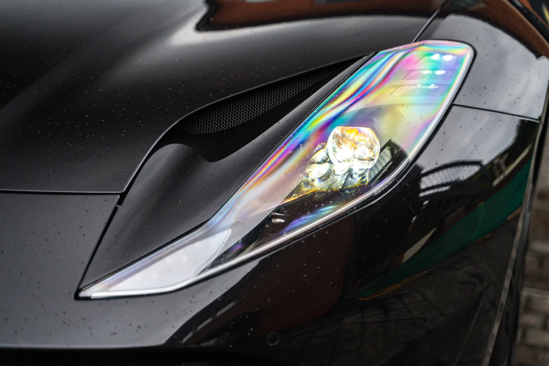 2019 Ferrari 812 Superfast - Image 28 of 31