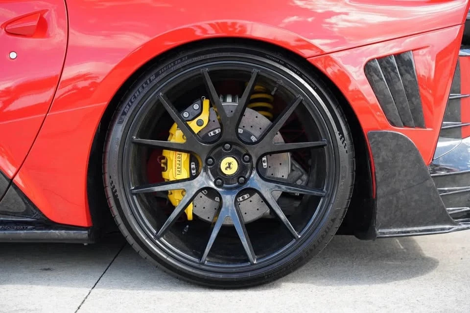 2019 Ferrari 812 Superfast - Image 16 of 17