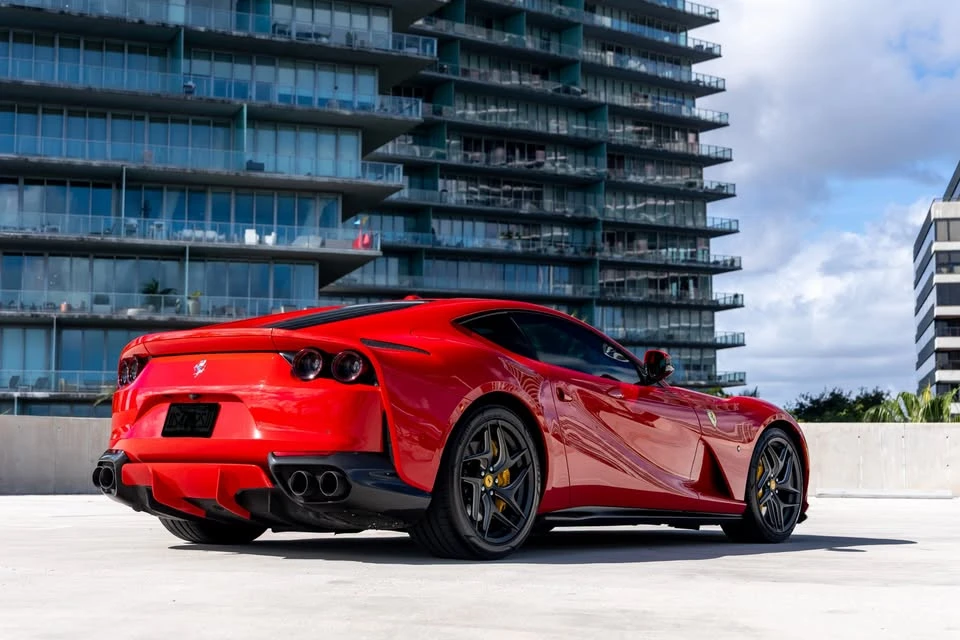 2019 Ferrari 812 Superfast - Image 3 of 20
