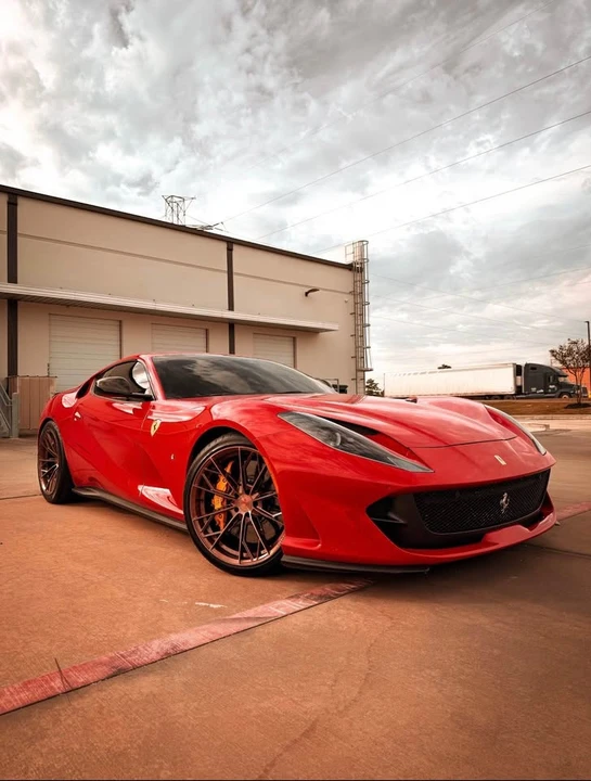 2019 Ferrari 812 Superfast - Image 2 of 7