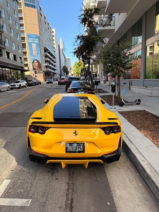 2019 Ferrari 812 Superfast - Image 11 of 12