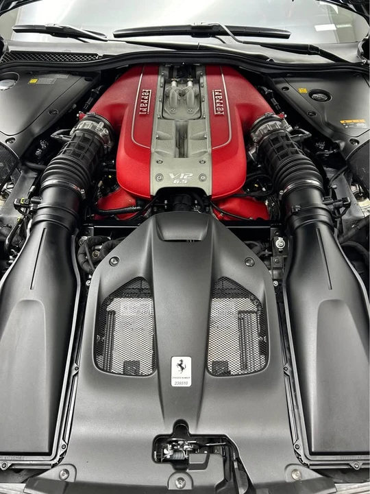 2019 Ferrari 812 Superfast - Image 15 of 16