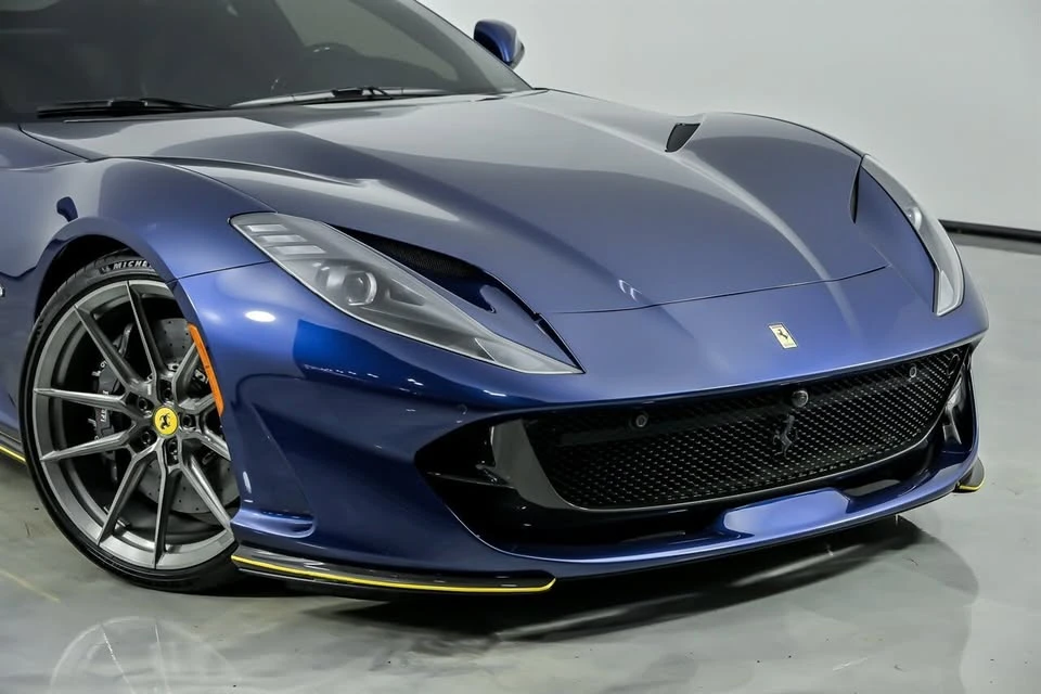 2019 Ferrari 812 Superfast - Image 3 of 20