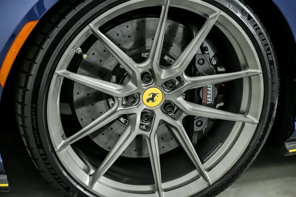 2019 Ferrari 812 Superfast - Image 18 of 20