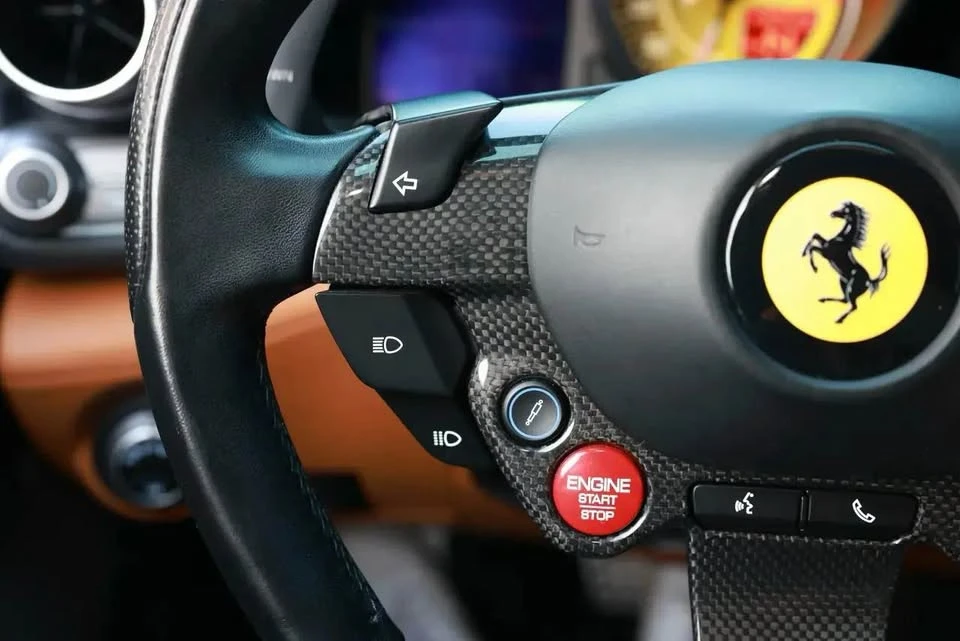 2019 Ferrari - Image 4 of 14