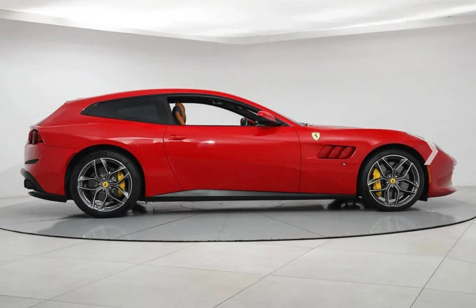 2019 Ferrari GTC4Lusso - Image 3 of 9